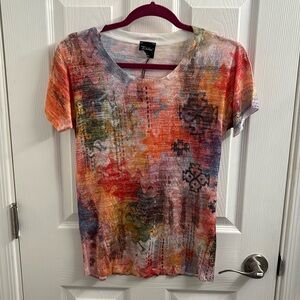 NWT INOAH Colorful Wearable Art Short Sleeve Women's Tunic/Top - Size XS Sassy!